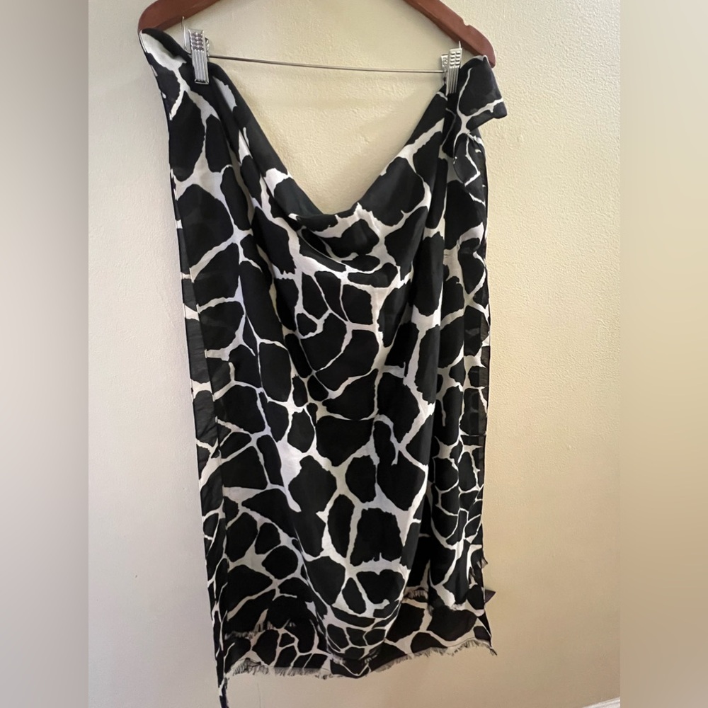 H/M White /black scarf